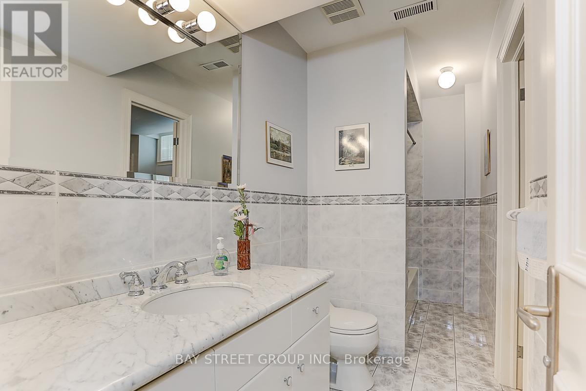 25 Bowan Court, Toronto, Ontario  M2K 3A8 - Photo 36 - C13107400