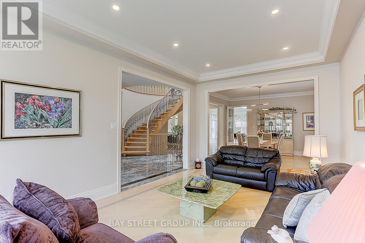 25 Bowan Court, Toronto, Ontario  M2K 3A8 - Photo 6 - C13107400
