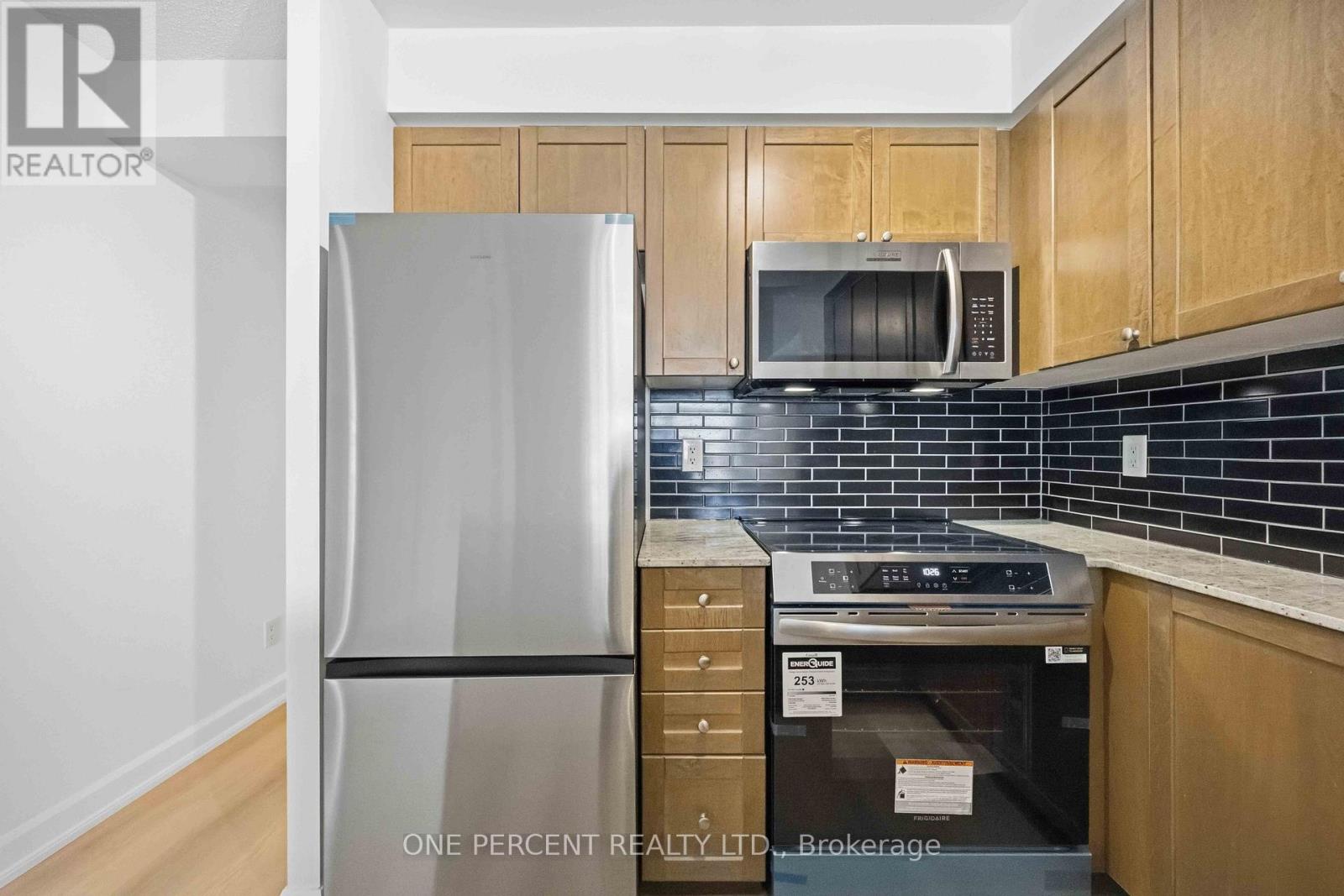 2811 - 763 Bay Street, Toronto, Ontario  M5G 2R3 - Photo 11 - C13107422