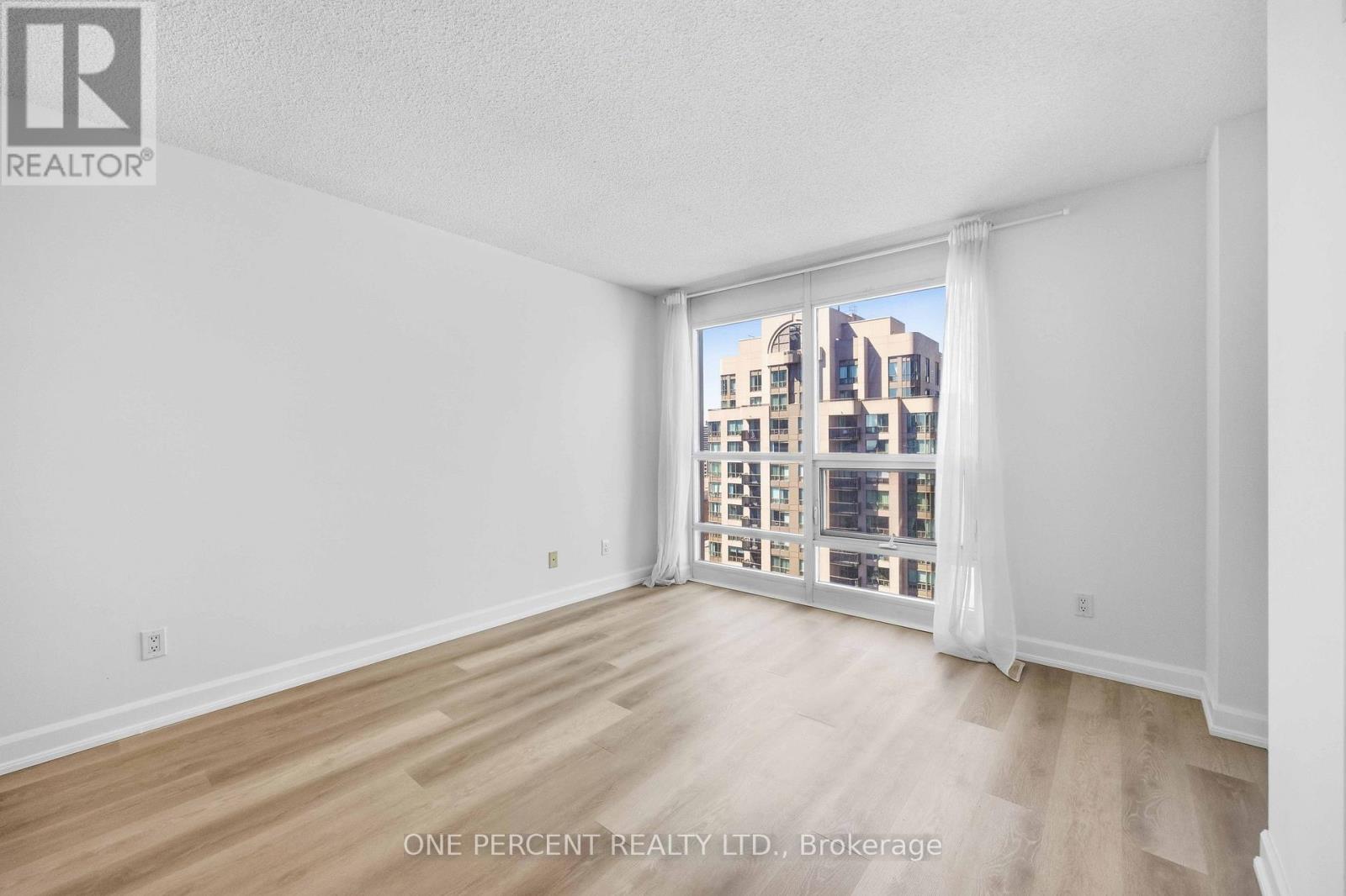 2811 - 763 Bay Street, Toronto, Ontario  M5G 2R3 - Photo 18 - C13107422