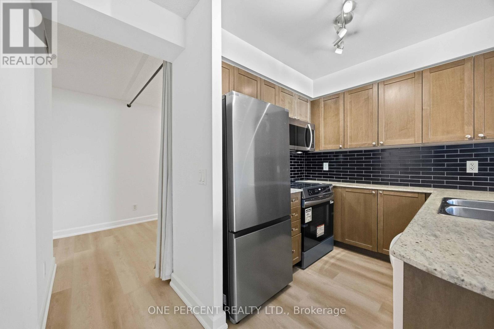 2811 - 763 Bay Street, Toronto, Ontario  M5G 2R3 - Photo 7 - C13107422