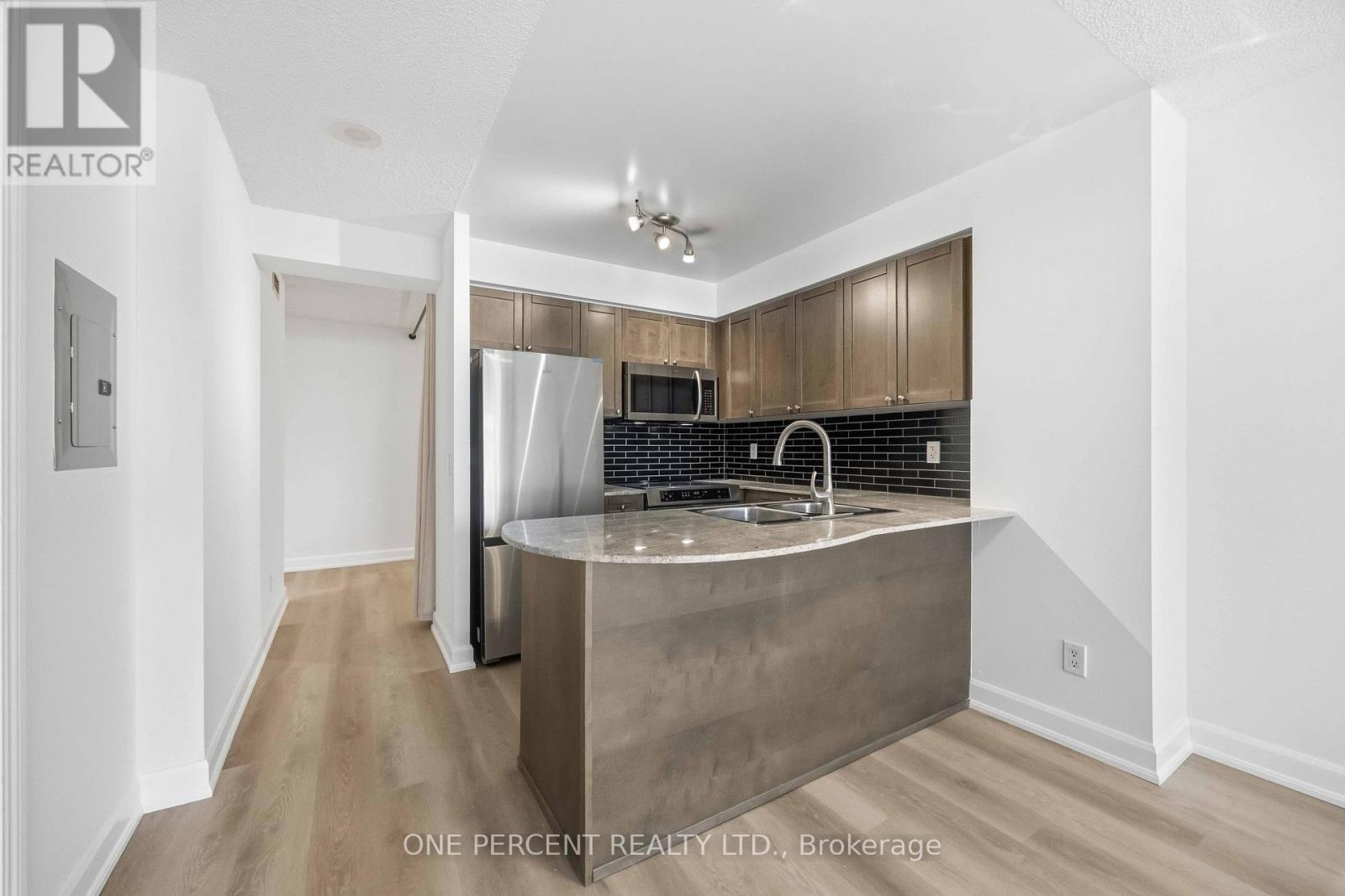 2811 - 763 Bay Street, Toronto, Ontario  M5G 2R3 - Photo 9 - C13107422