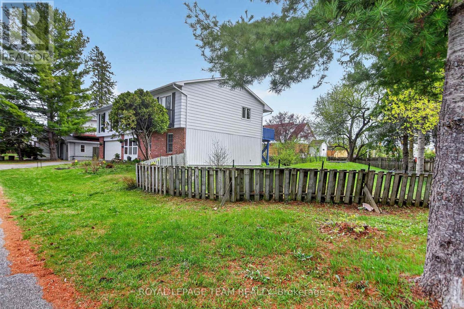 136 James Cummings Avenue, Ottawa, Ontario  K2H 8E1 - Photo 38 - X13107396
