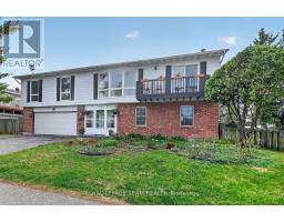 136 JAMES CUMMINGS AVENUE, Ottawa, Ontario