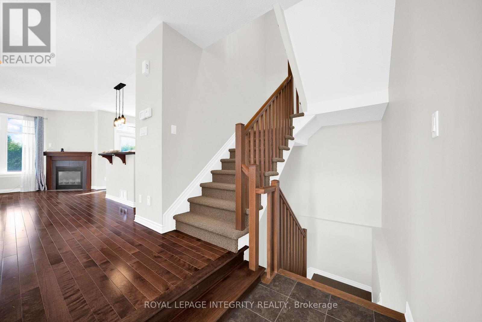 142 Abetti Ridge, Ottawa, Ontario  K2J 0Y7 - Photo 4 - X13107464