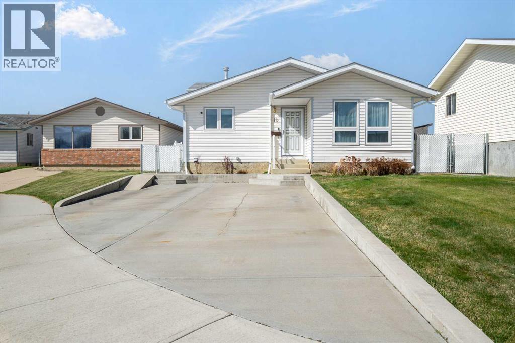 10 Rossmere Place Se, Medicine Hat, Alberta  T1B 2L6 - Photo 1 - A2307904