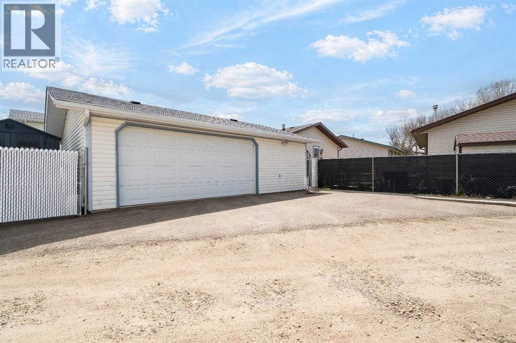 10 Rossmere Place Se, Medicine Hat, Alberta  T1B 2L6 - Photo 27 - A2307904