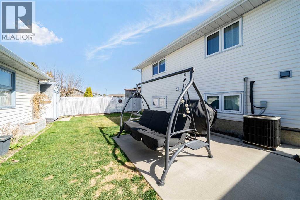 10 Rossmere Place Se, Medicine Hat, Alberta  T1B 2L6 - Photo 33 - A2307904
