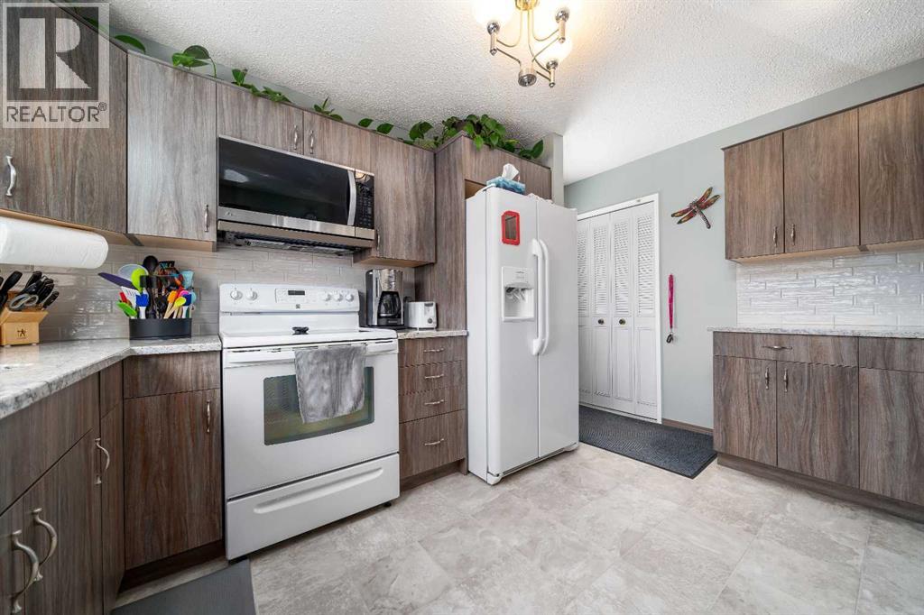 10 Rossmere Place Se, Medicine Hat, Alberta  T1B 2L6 - Photo 8 - A2307904