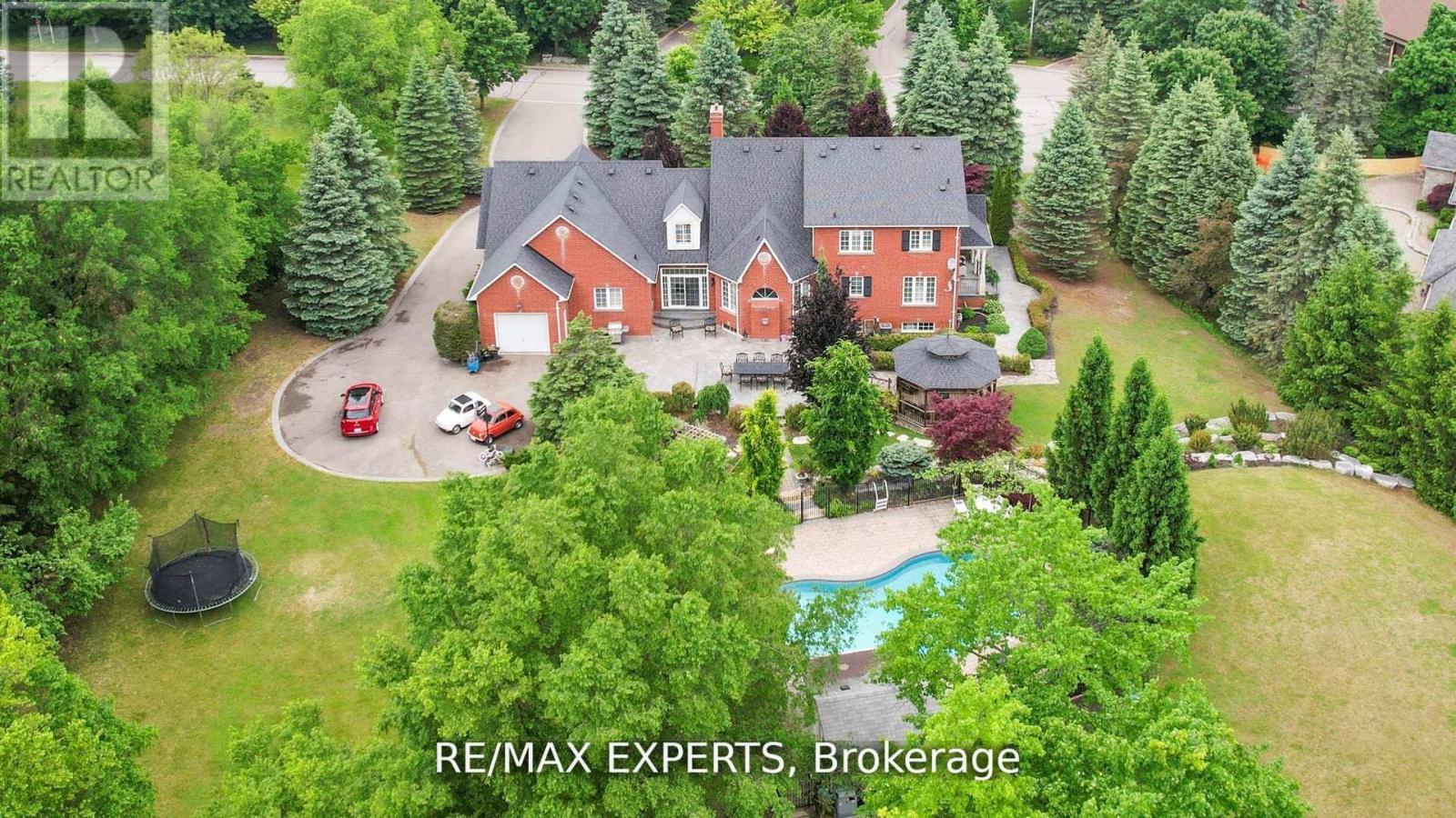 27 Theresa Circle, Vaughan, Ontario  L0J 1C0 - Photo 48 - N13107466