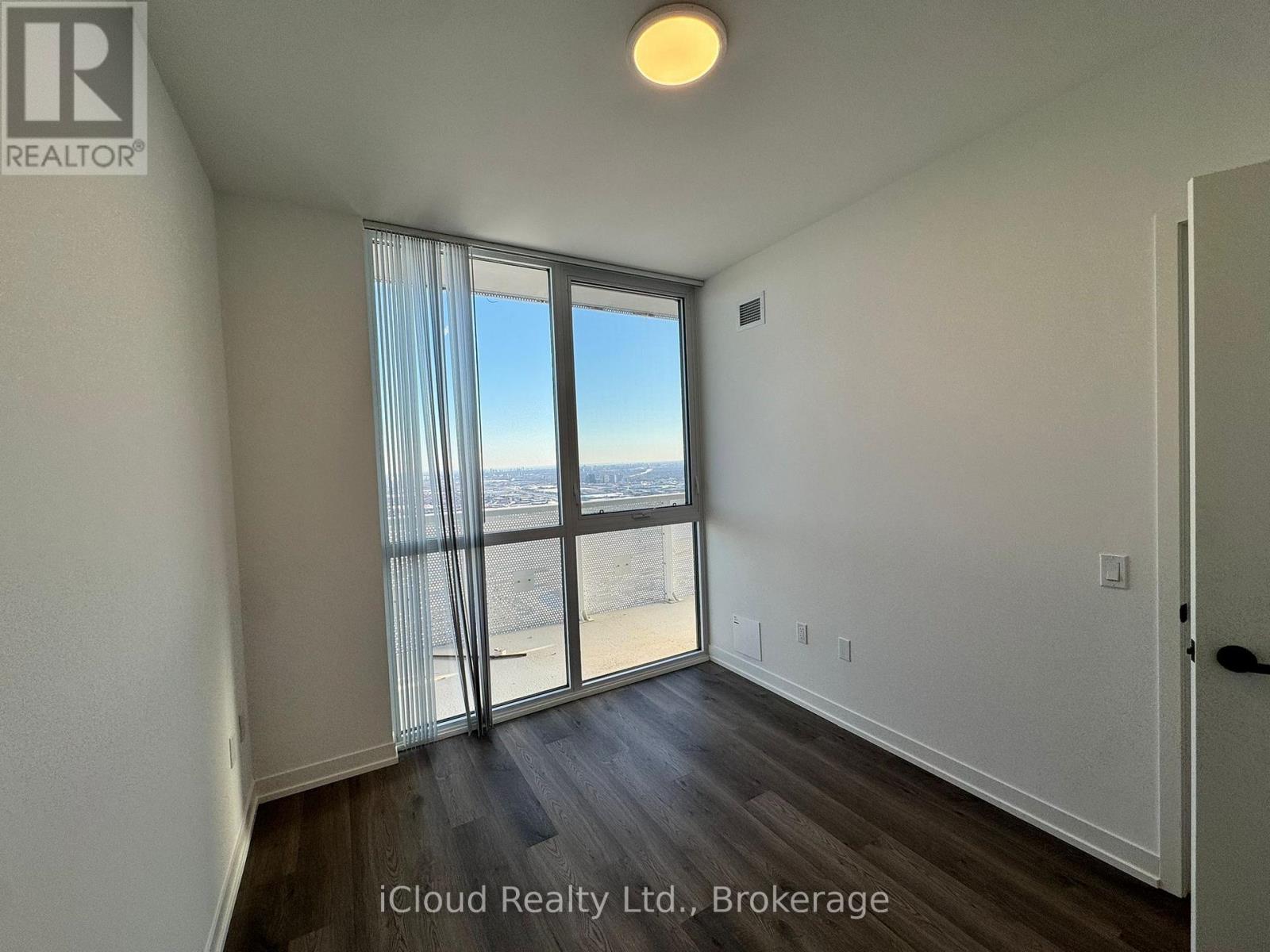 6010 - 8 Interchange Way, Vaughan, Ontario  L4K 0R2 - Photo 5 - N13107468