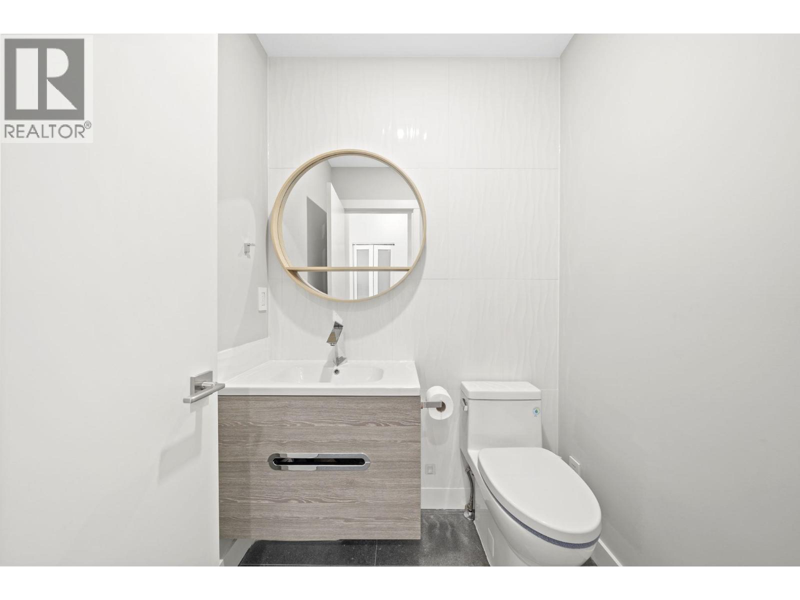 11 7420 Moffatt Road, Richmond, British Columbia  V6Y 1X8 - Photo 16 - R3120914