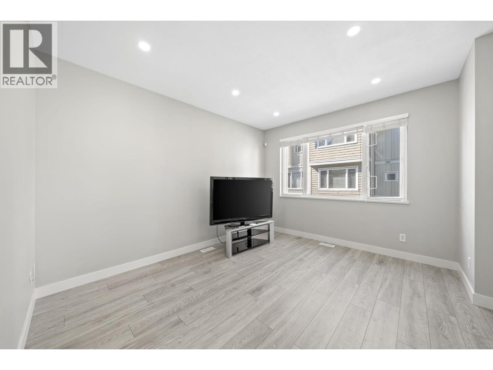 11 7420 Moffatt Road, Richmond, British Columbia  V6Y 1X8 - Photo 11 - R3120914