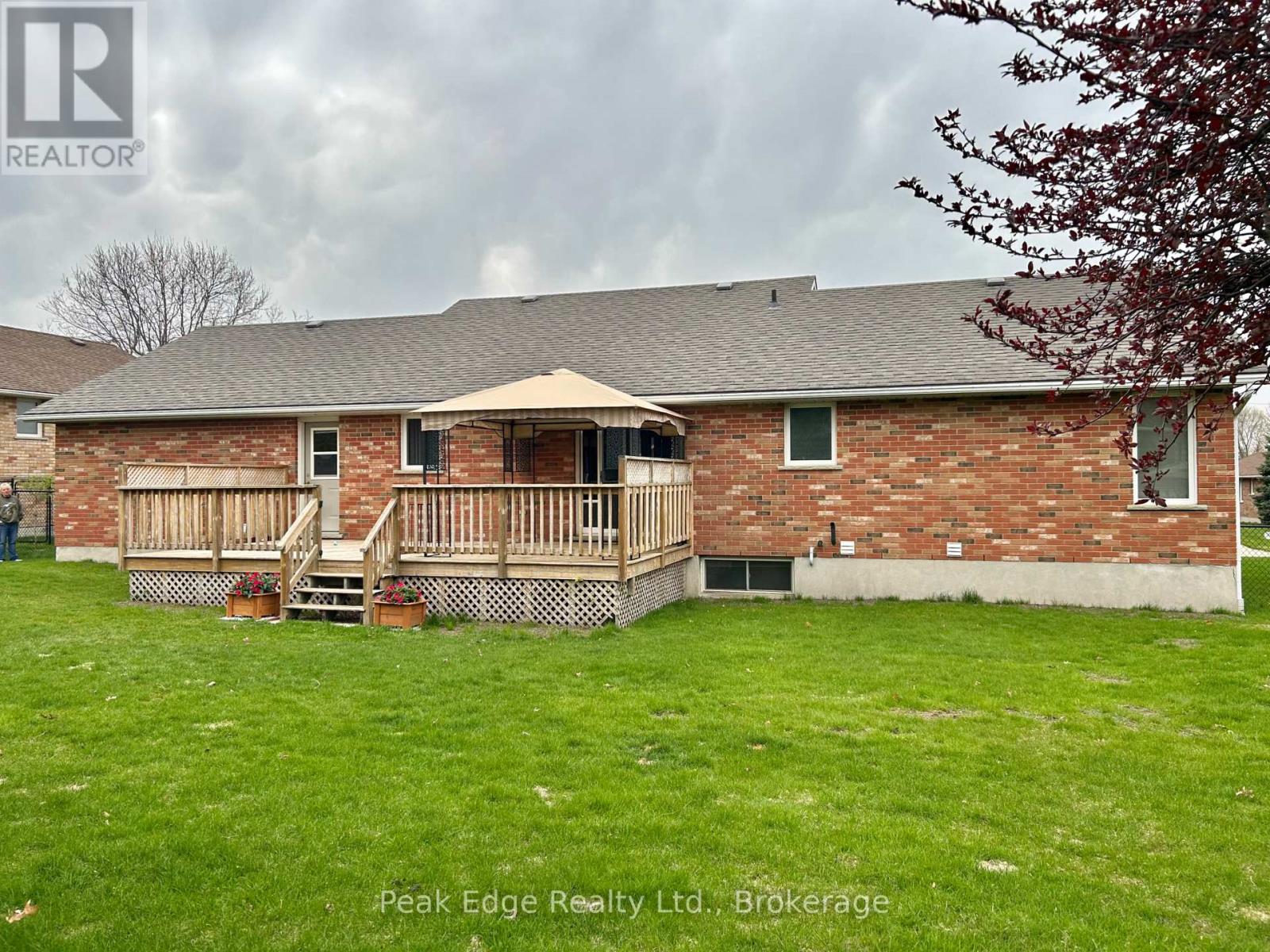 397 1st Street S, Hanover, Ontario  N4N 3T8 - Photo 3 - X12962328