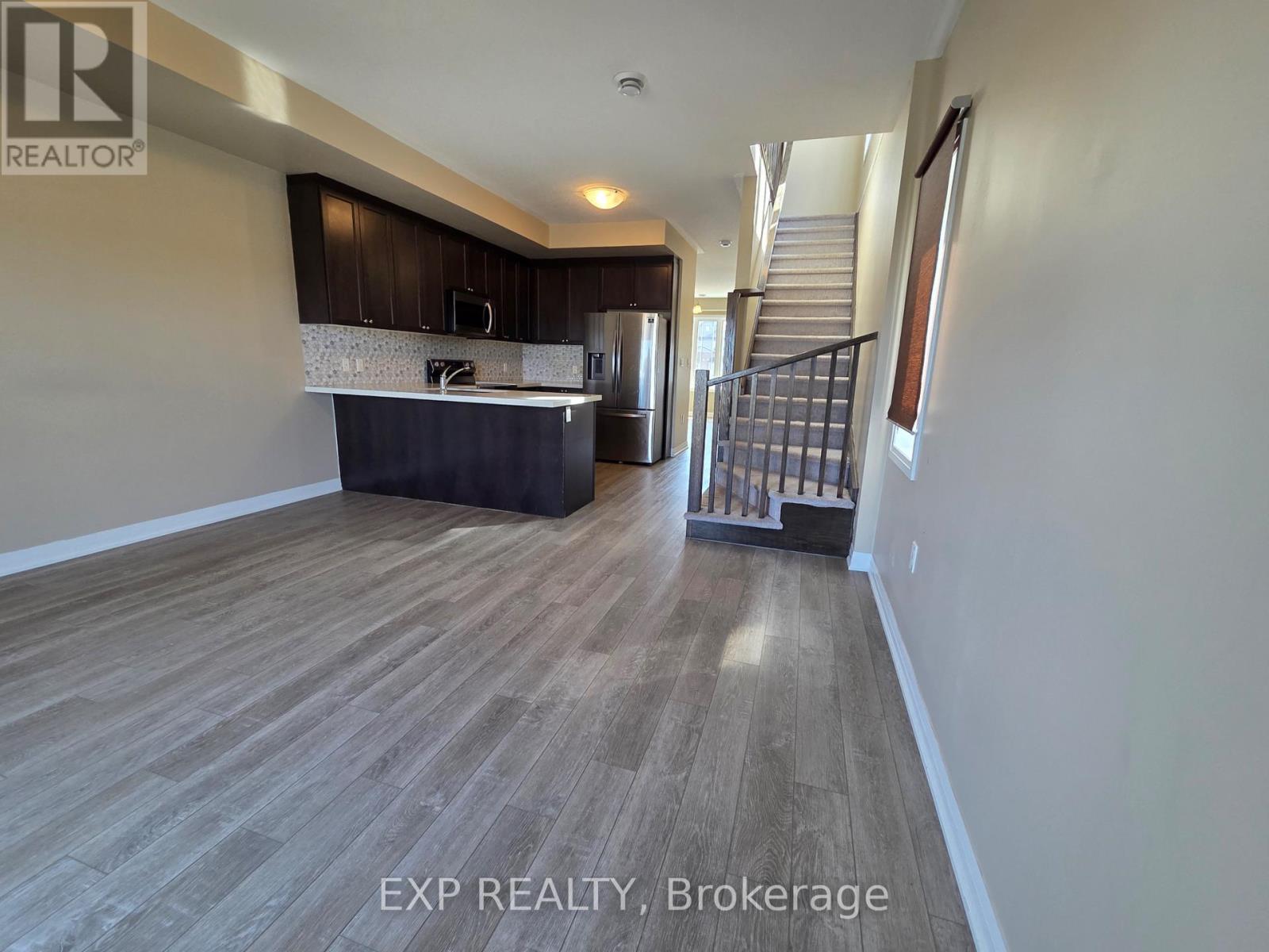 100 Laguna Village Crescent, Hamilton, Ontario  L0R 1P0 - Photo 8 - X13107404