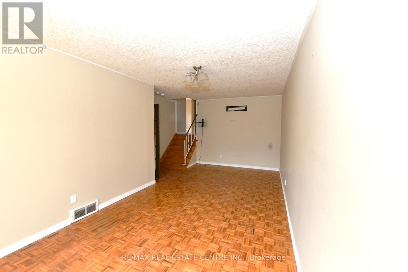 110 Silverspring Crescent, Kitchener, Ontario  N2M 4P4 - Photo 16 - X13107462
