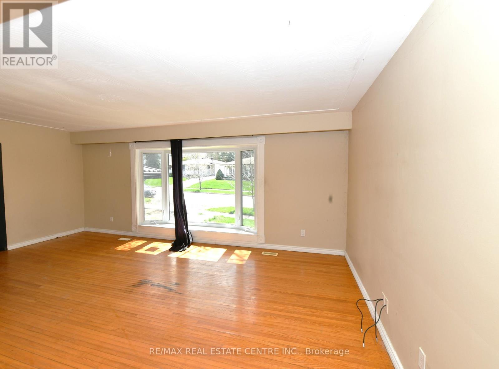 110 Silverspring Crescent, Kitchener, Ontario  N2M 4P4 - Photo 6 - X13107462