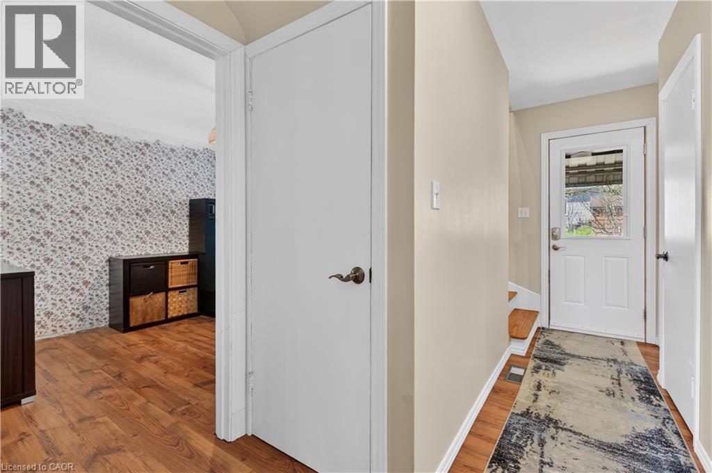 5 Janis Court, Dundas, Ontario  L9H 1S8 - Photo 17 - 40827348