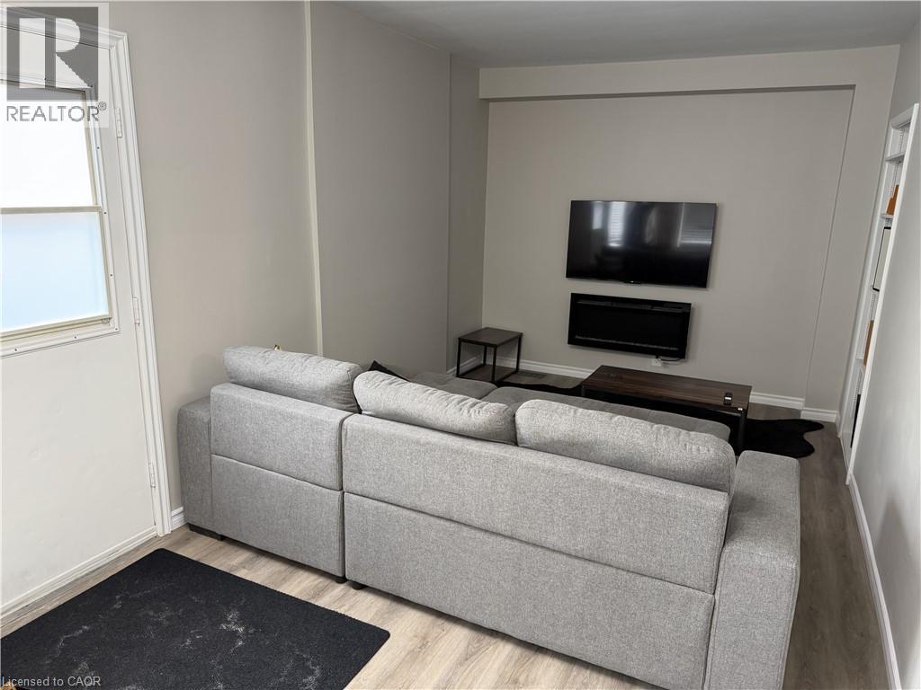 24 East 25th Street, Hamilton, Ontario  L8V 3A1 - Photo 5 - 40828567