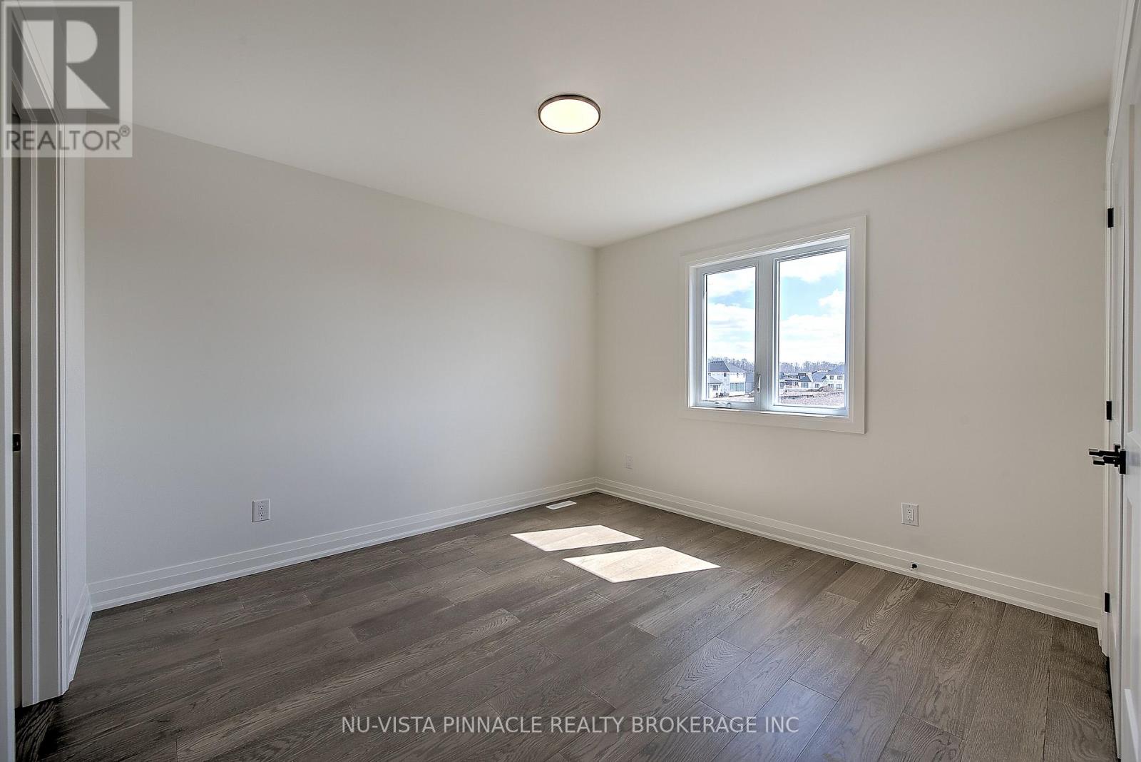 6517 Heathwoods Avenue, London South, Ontario  N6P 0J7 - Photo 33 - X12940282