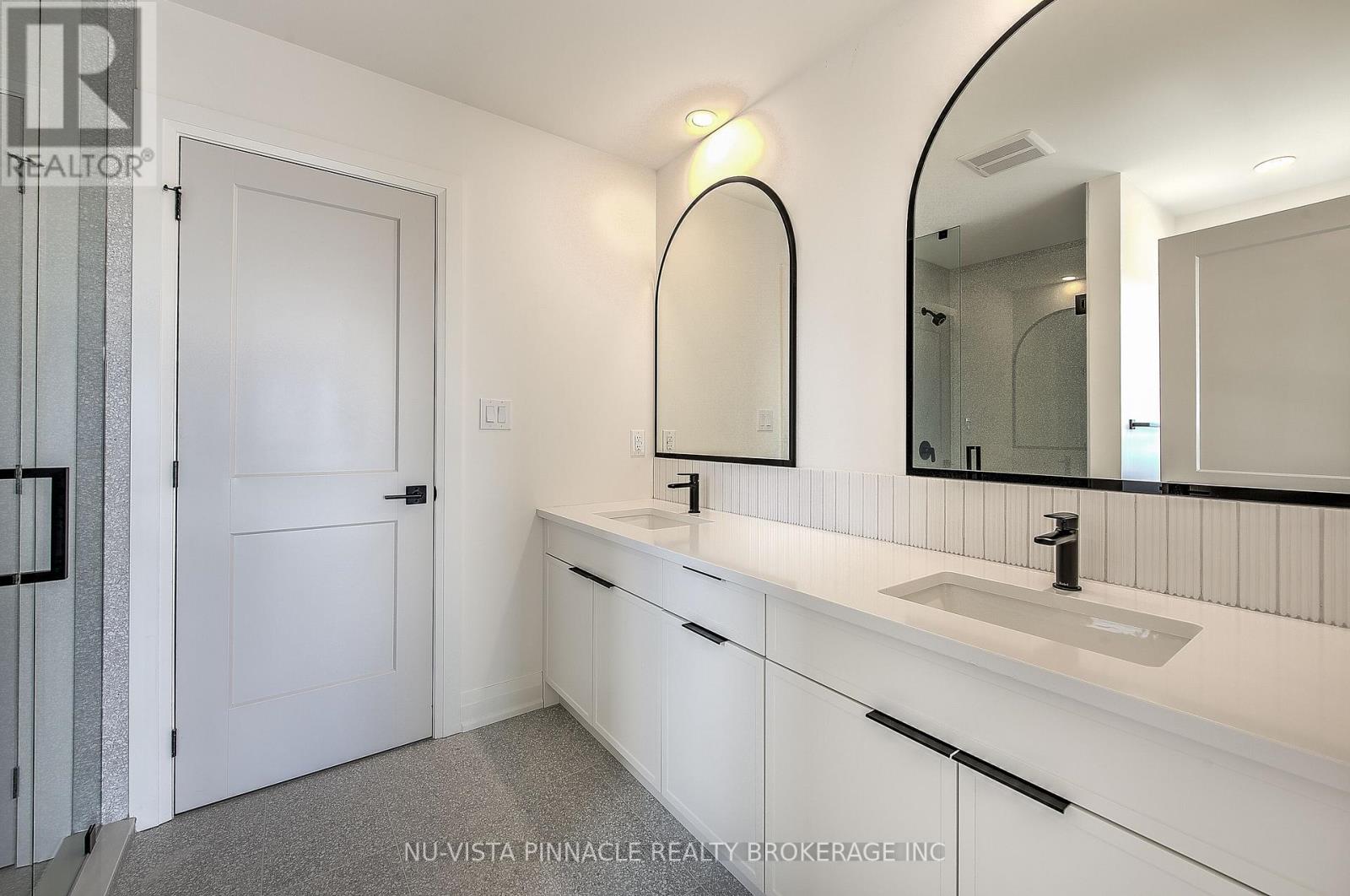 6517 Heathwoods Avenue, London South, Ontario  N6P 0J7 - Photo 30 - X12940282