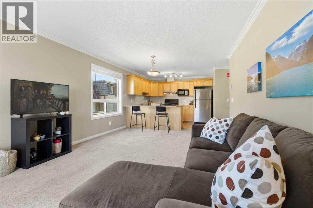 103, 128 Centre Avenue, Cochrane, Alberta  T4C 2K5 - Photo 6 - A2266383