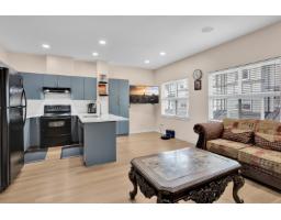 3 12677 63 AVENUE, Surrey, British Columbia