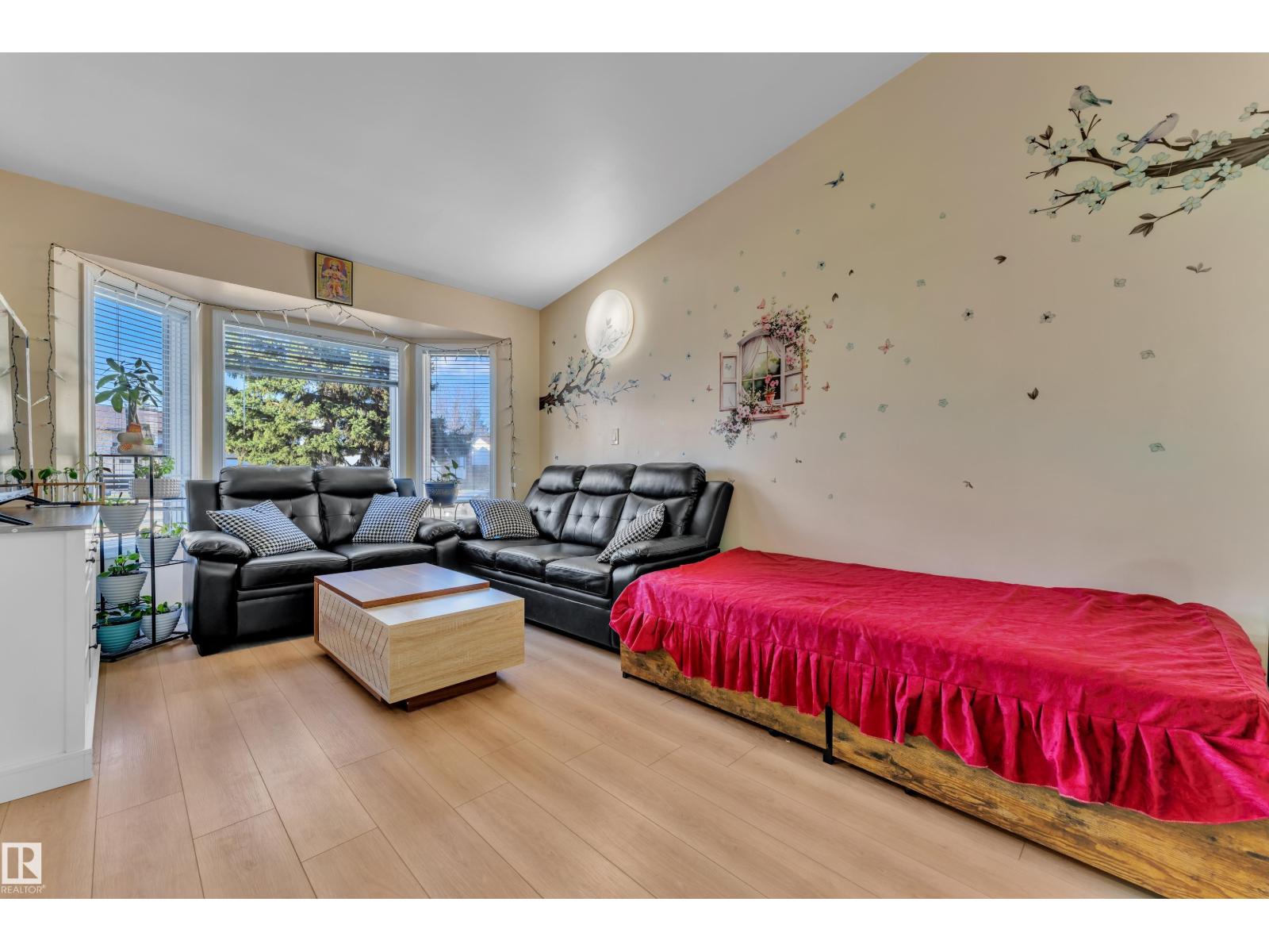4819 30 Av Nw, Edmonton, Alberta  T6L 4R4 - Photo 8 - E4486850
