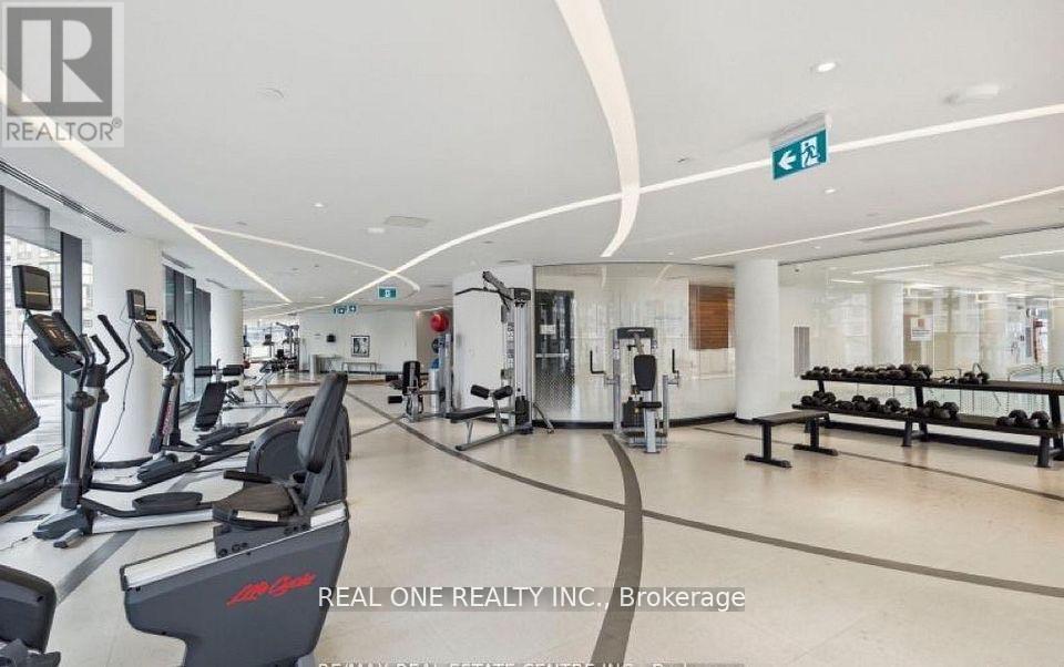 716 - 11 Wellesley Street W, Toronto, Ontario  M4Y 1E8 - Photo 14 - C13107498