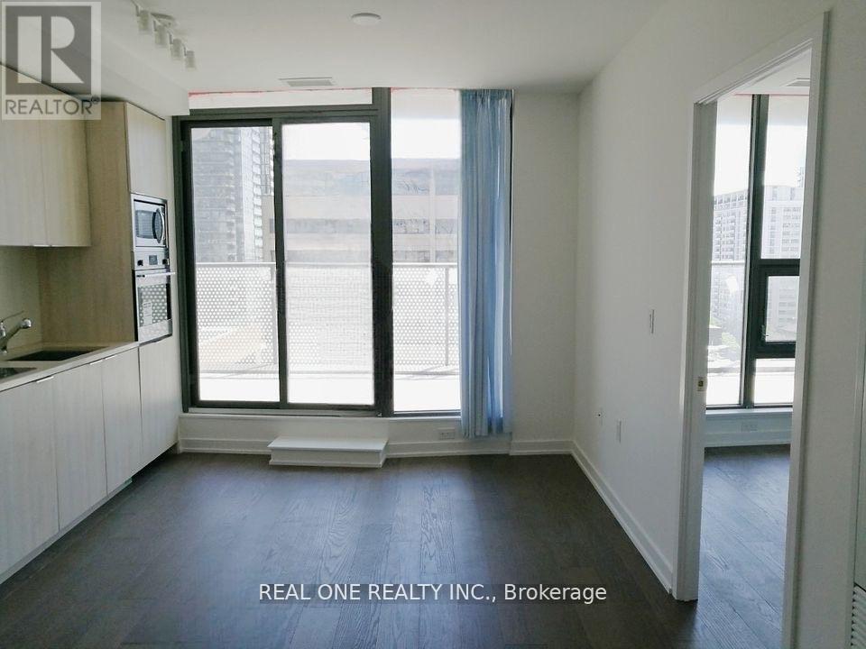 716 - 11 Wellesley Street W, Toronto, Ontario  M4Y 1E8 - Photo 5 - C13107498
