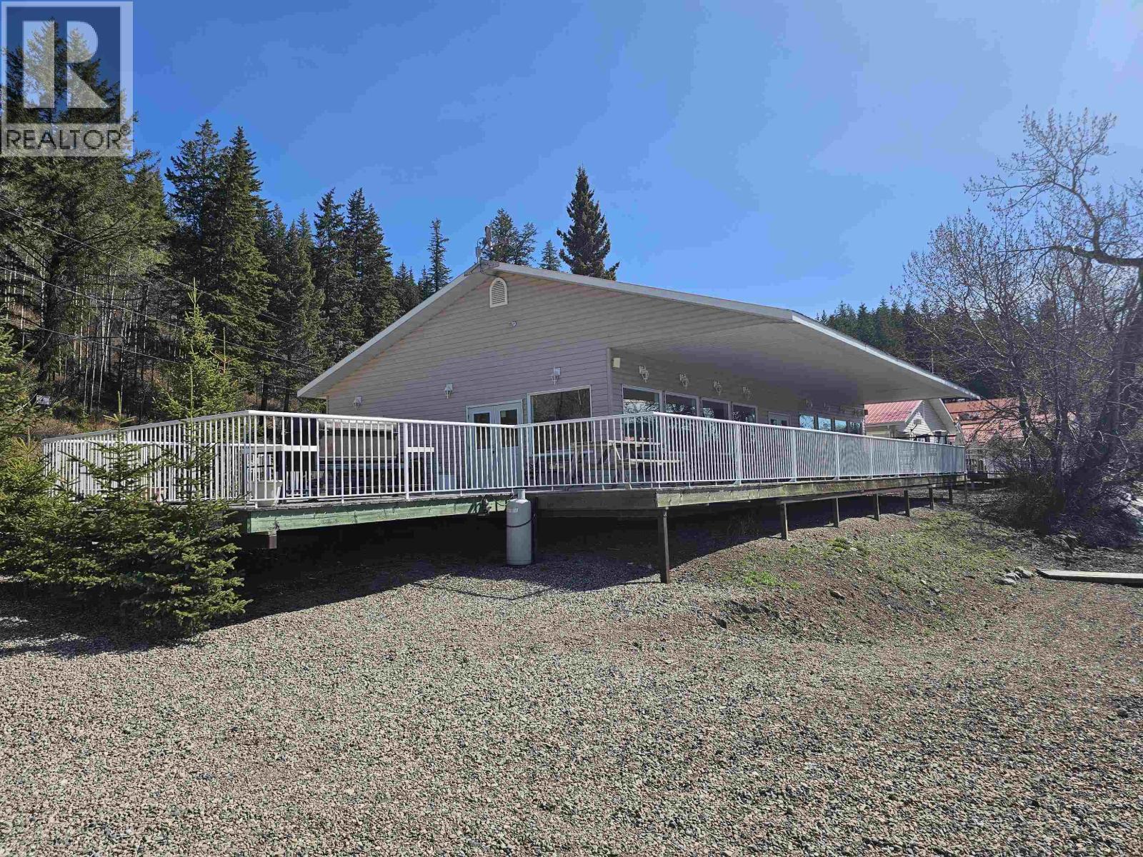 153 Birch Bay Road, Fraser Lake, British Columbia  V0J 1S0 - Photo 10 - R3121514