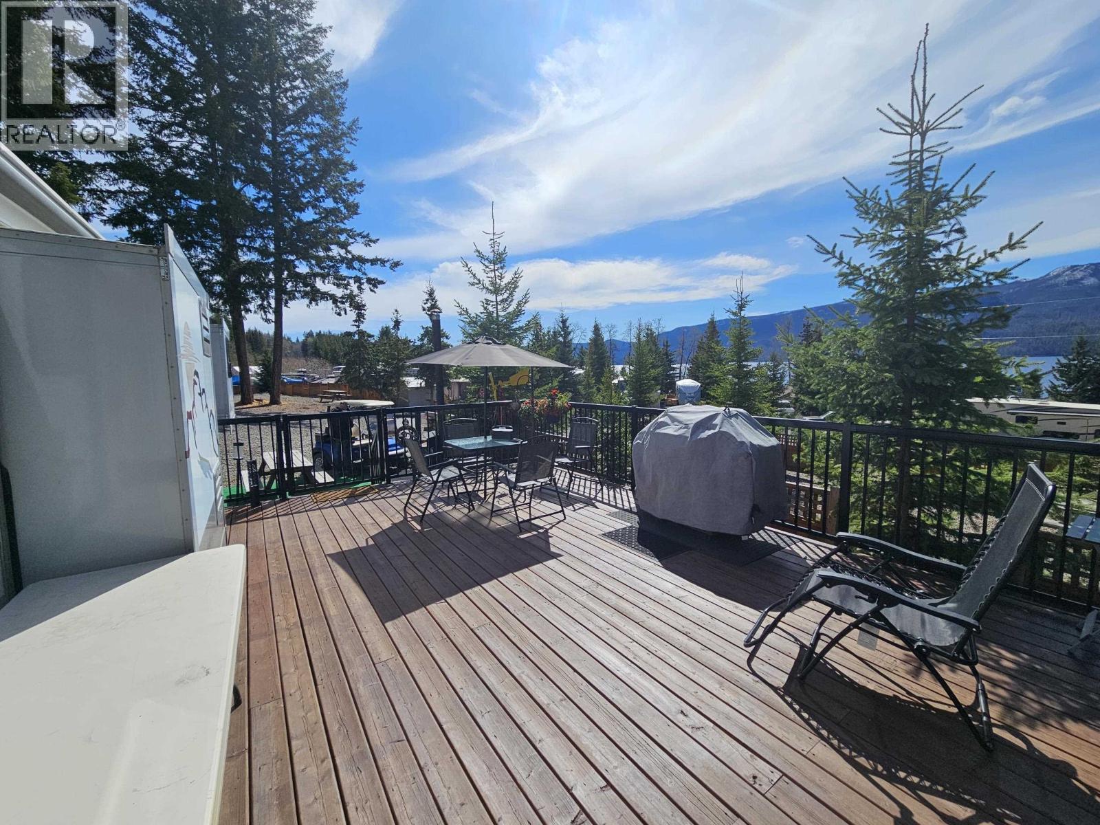 153 Birch Bay Road, Fraser Lake, British Columbia  V0J 1S0 - Photo 3 - R3121514