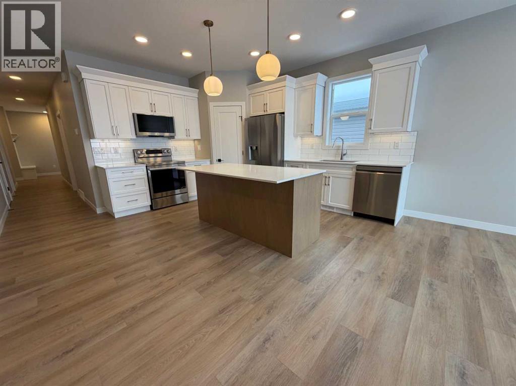 5 Gray Close, Sylvan Lake, Alberta  T4S 0W4 - Photo 5 - A2247502