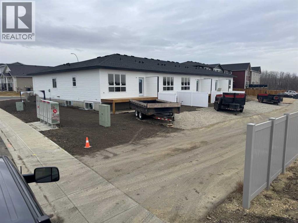 5 Gray Close, Sylvan Lake, Alberta  T4S 0W4 - Photo 3 - A2247502