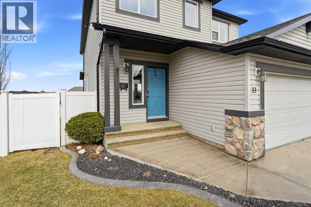 33 Jarvis Close, Red Deer, Alberta  T4P 0C7 - Photo 4 - A2304550