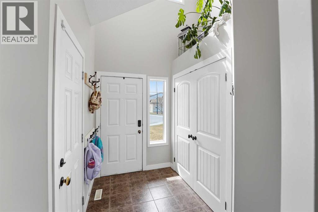 33 Jarvis Close, Red Deer, Alberta  T4P 0C7 - Photo 5 - A2304550
