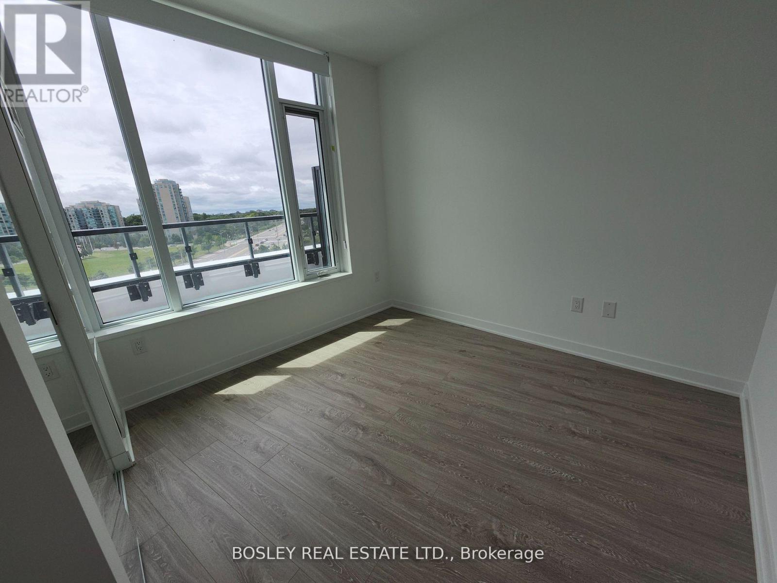 806 - 2495 Eglinton Avenue W, Mississauga (Central Erin Mills), Ontario  L5M 2V8 - Photo 4 - W13107492