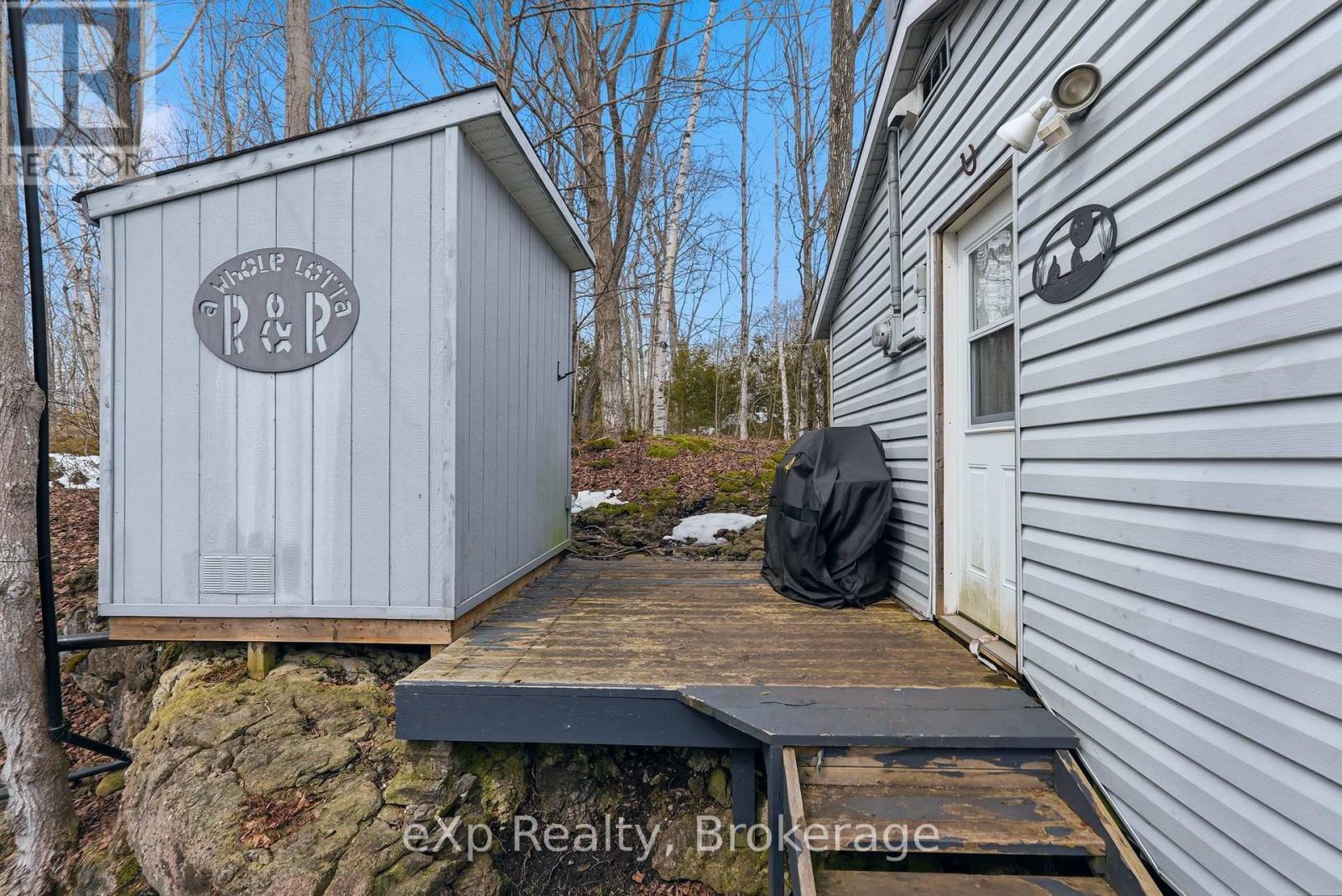 99 Teddy Bear Lane, South Bruce Peninsula, Ontario  N0H 2T0 - Photo 32 - X12945900