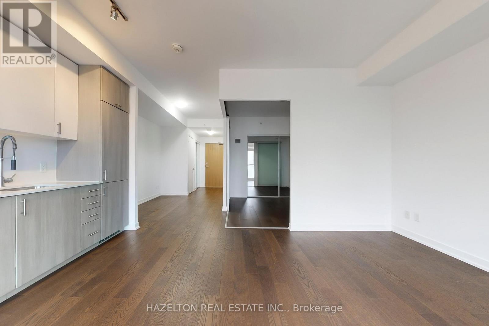 421 - 38 Howard Park Avenue, Toronto, Ontario  M6R 0A7 - Photo 9 - W13073230