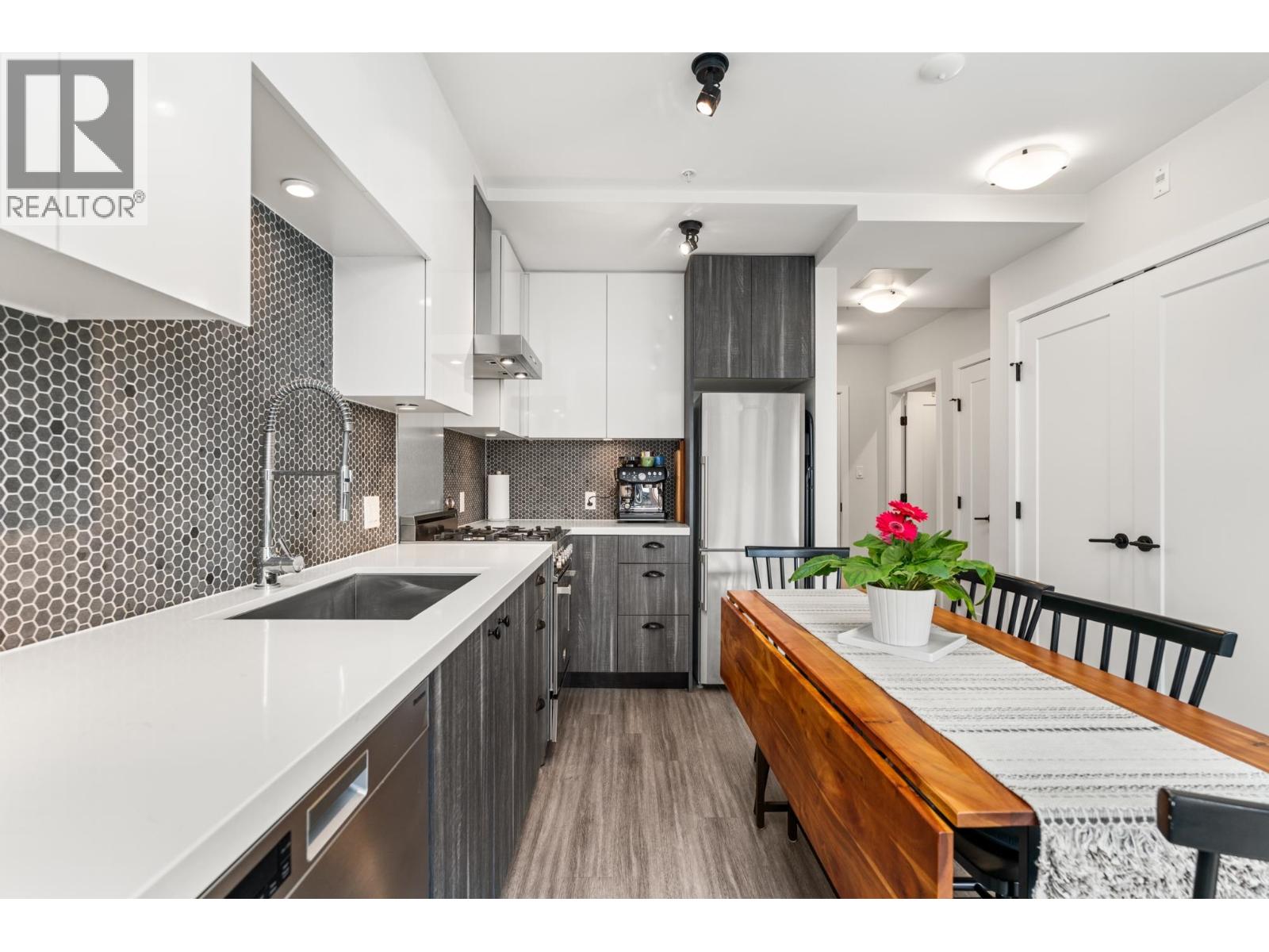 304 311 E 6th Avenue, Vancouver, British Columbia  V5T 0G9 - Photo 4 - R3116125