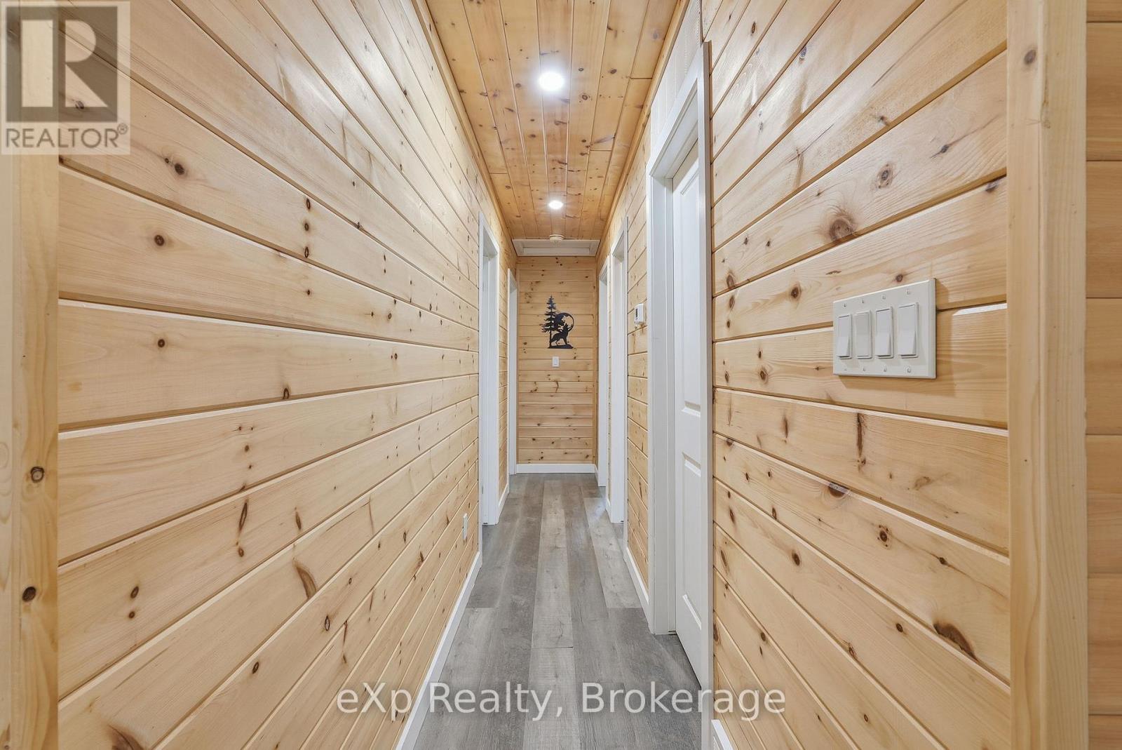 38 Miller Lake Road, Northern Bruce Peninsula, Ontario  N0H 1Z0 - Photo 21 - X12902374