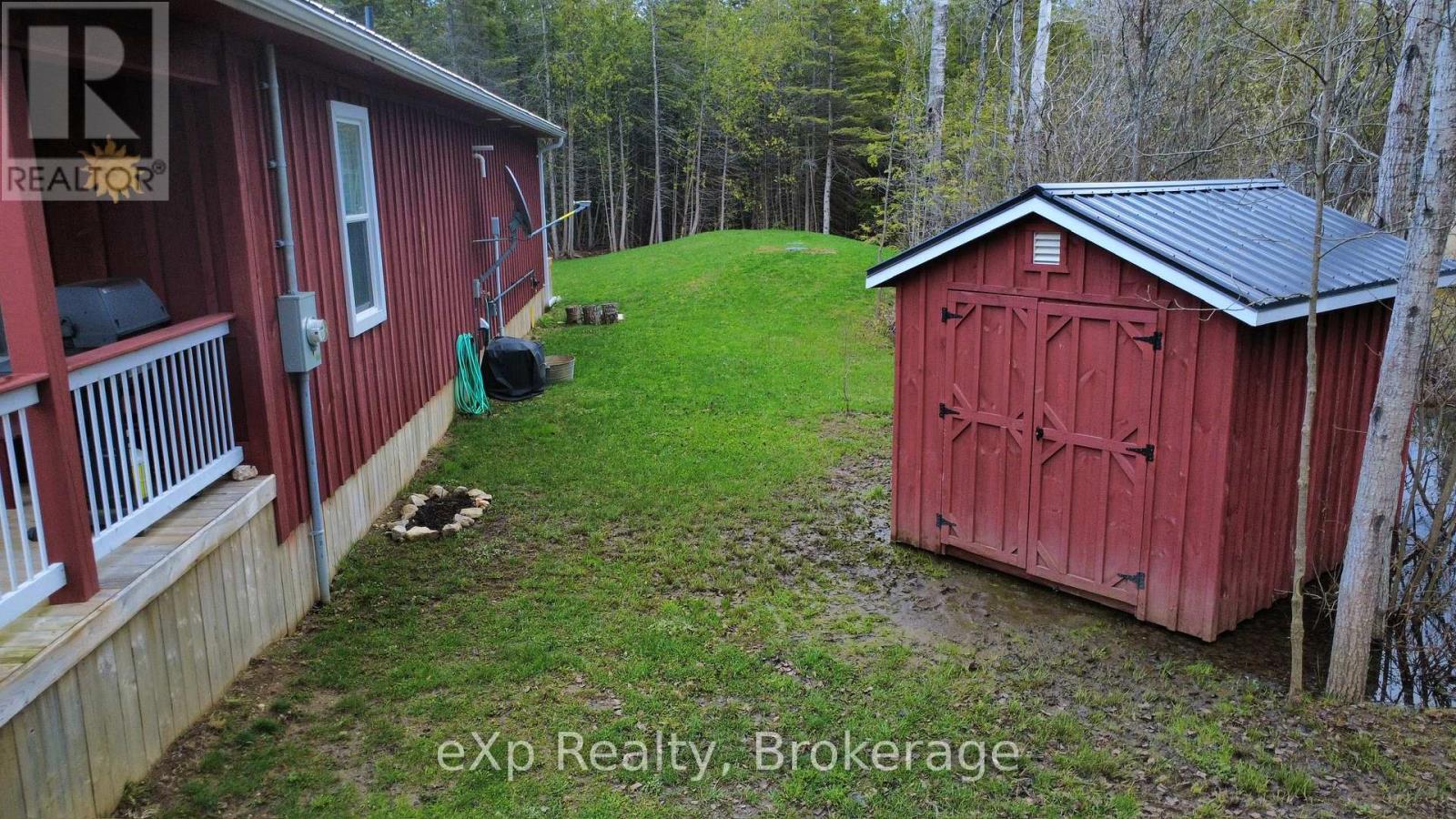 38 Miller Lake Road, Northern Bruce Peninsula, Ontario  N0H 1Z0 - Photo 28 - X12902374