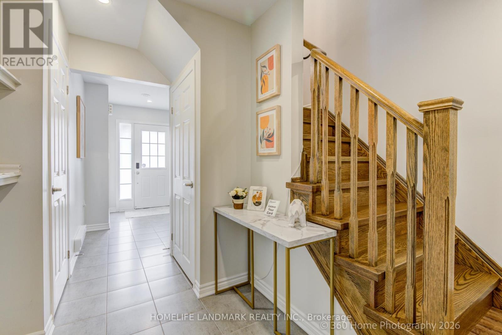1020 Dragonfly Avenue, Pickering, Ontario  L1X 0E9 - Photo 6 - E13106422