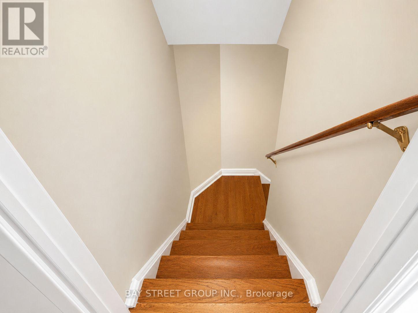 2554 Valencia Road, Mississauga, Ontario  L5N 4L6 - Photo 34 - W12932578
