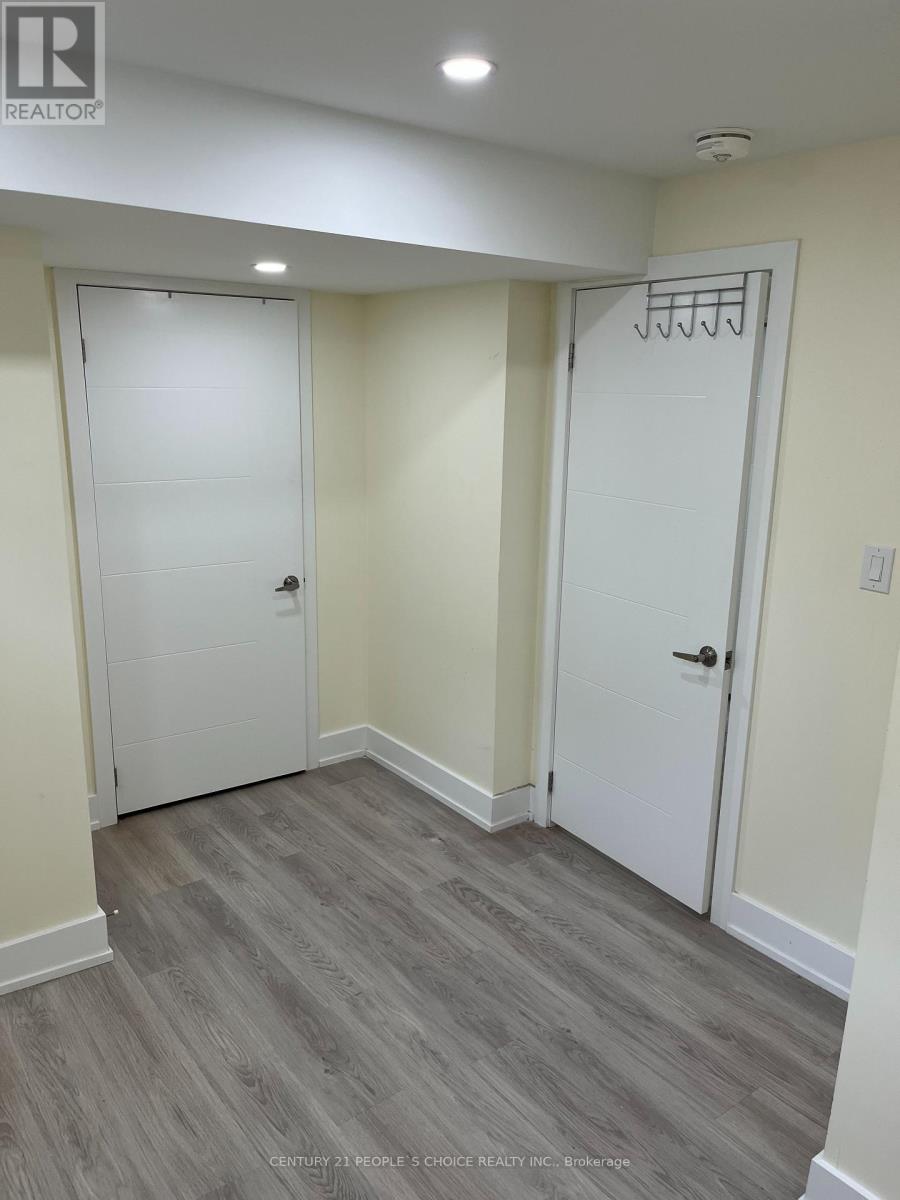 16 Gemma Place, Brampton, Ontario  L6Z 0J5 - Photo 13 - W13095738