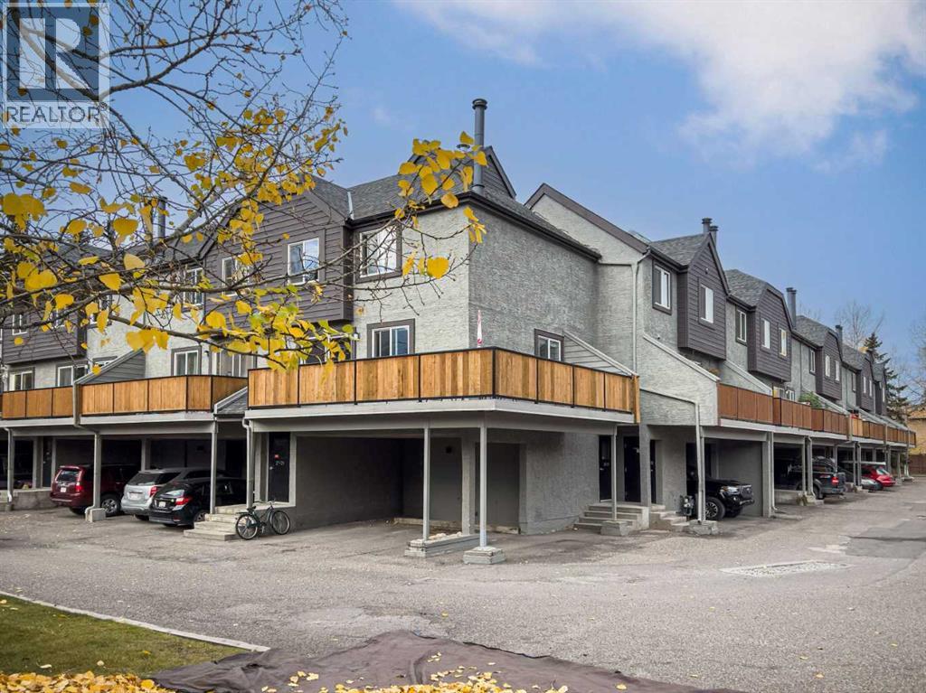 23, 1119 Railway Ave, Canmore, Alberta  T1W 1R4 - Photo 2 - A2309731