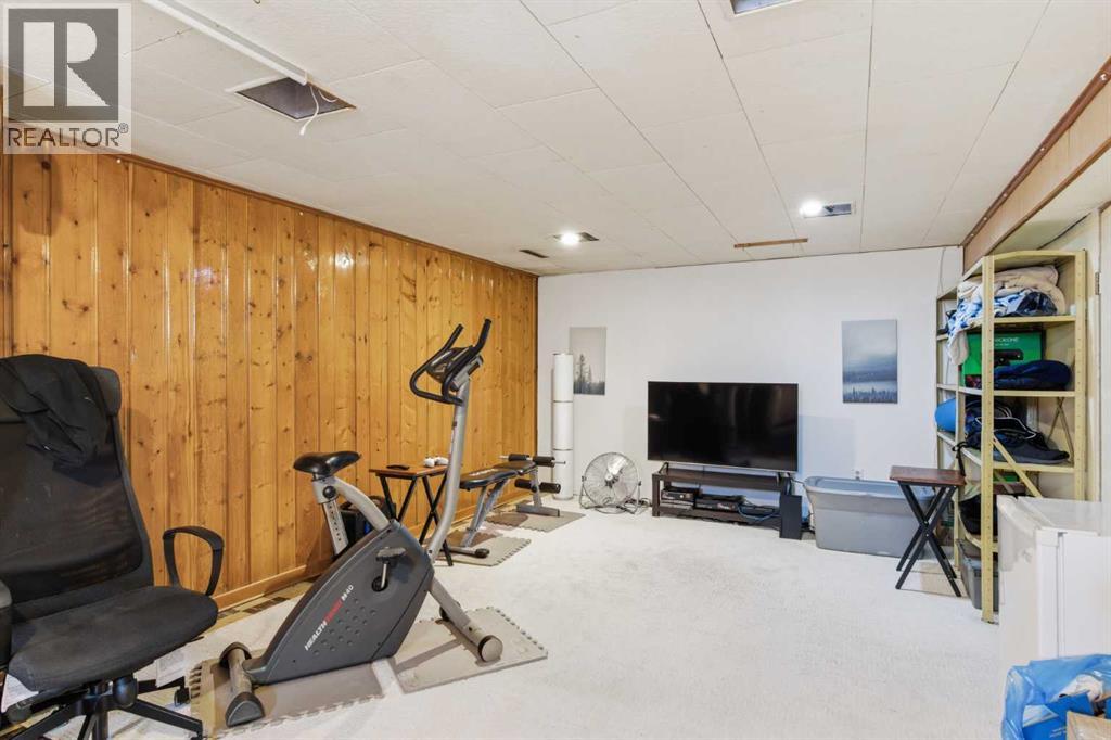 200 Hendon Drive NW, Calgary, Alberta  T2K 1Z7 - Photo 15 - A2305750