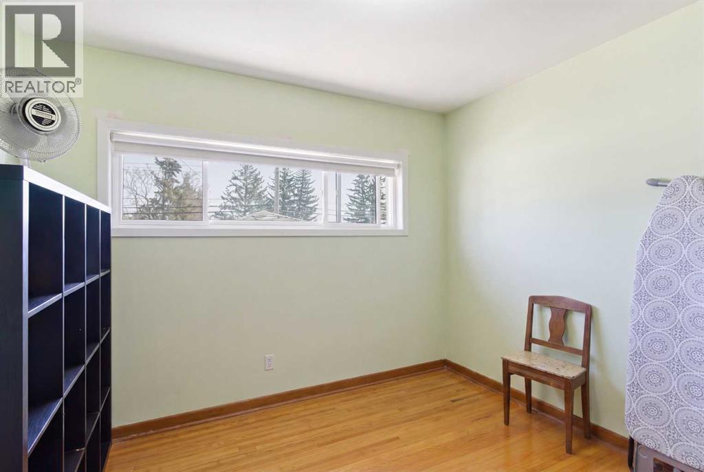 200 Hendon Drive NW, Calgary, Alberta  T2K 1Z7 - Photo 10 - A2305750