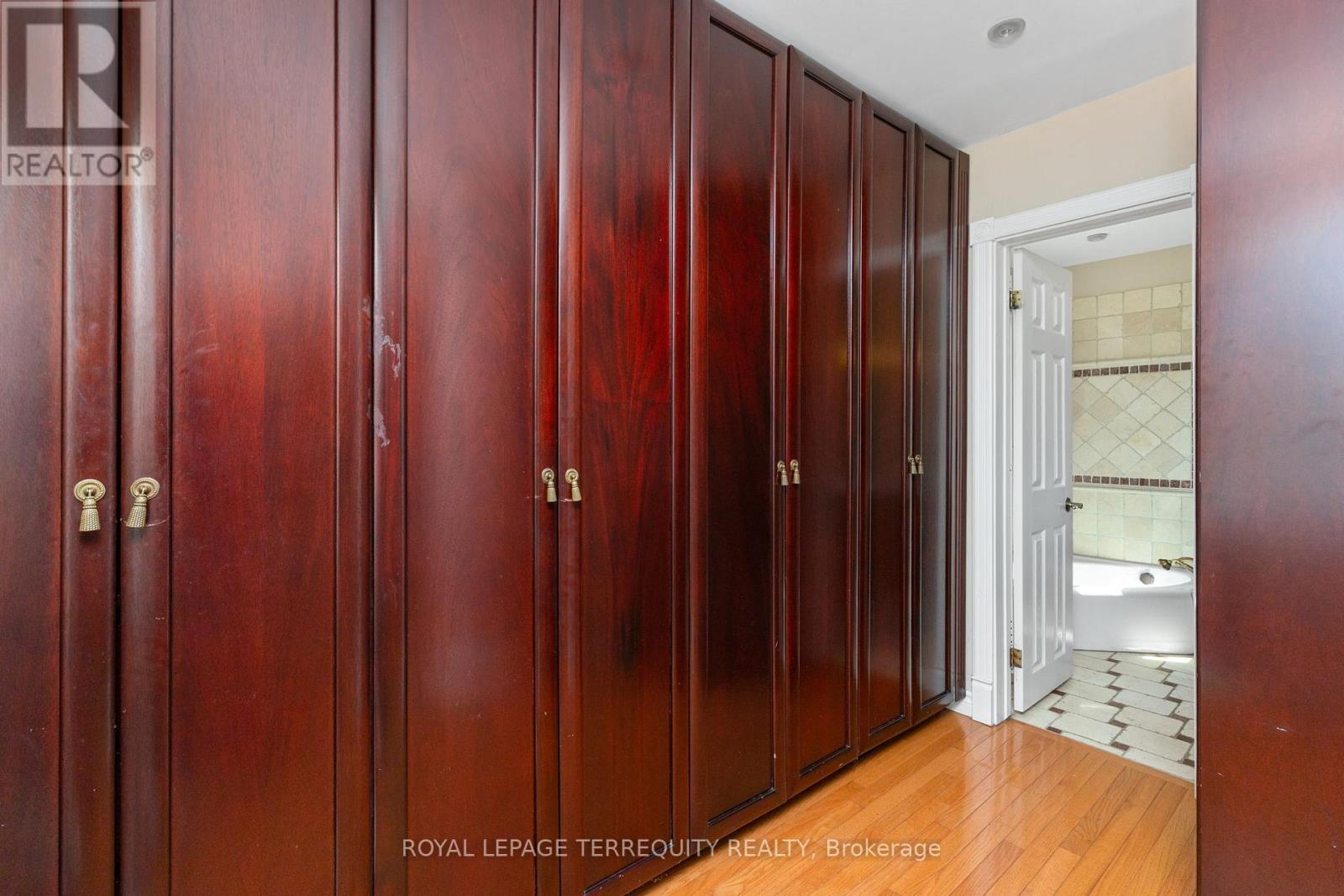 40 Sunnycrest Road, Toronto, Ontario  M2R 2T4 - Photo 15 - C13107616