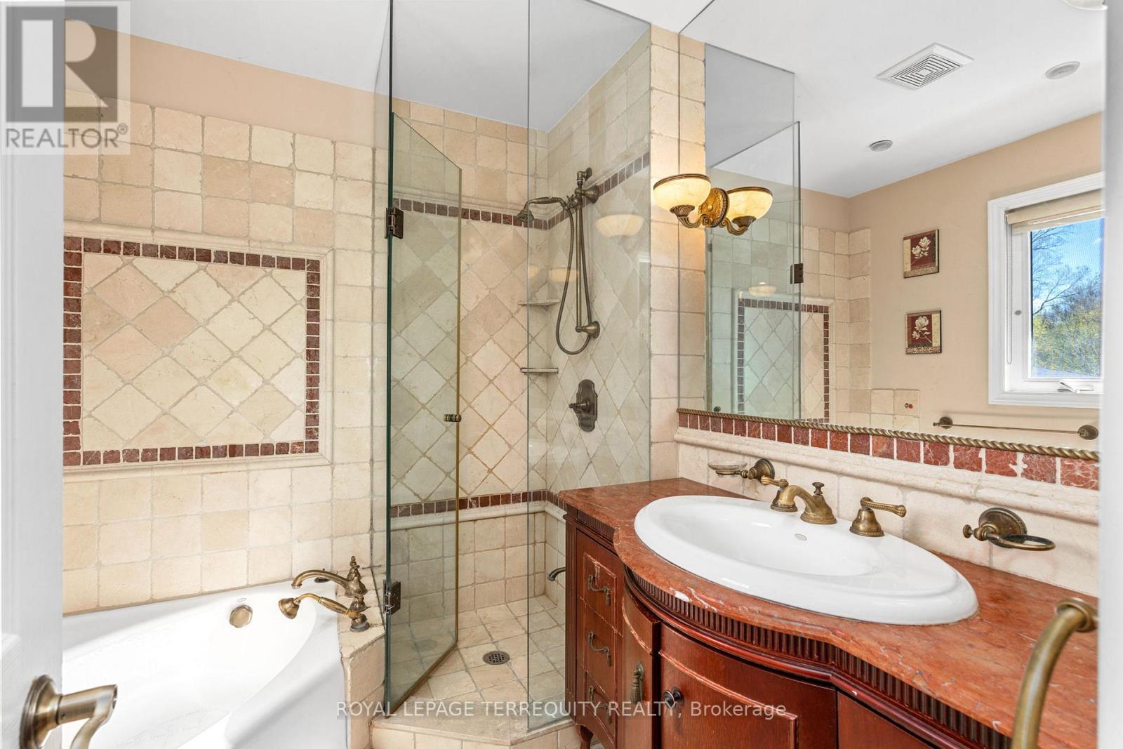 40 Sunnycrest Road, Toronto, Ontario  M2R 2T4 - Photo 16 - C13107616
